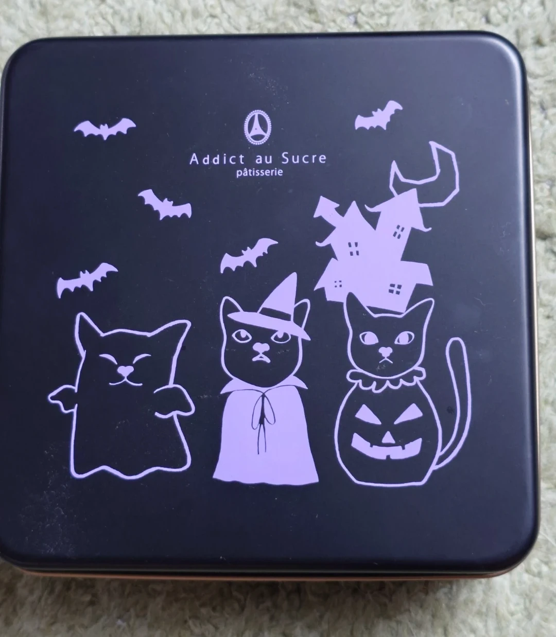 アディクトオシュクル 空き缶 ハロウィン 猫