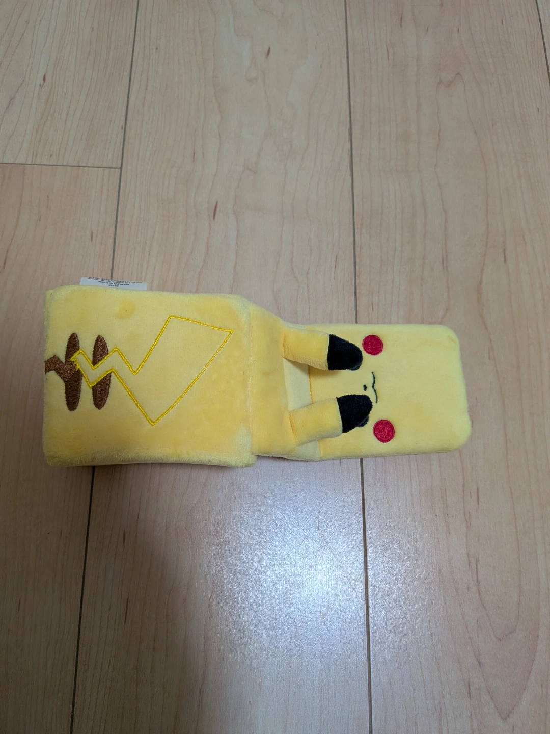 ポケモンカード ぬいぐるみデッキケース ピカチュウの写真3枚目