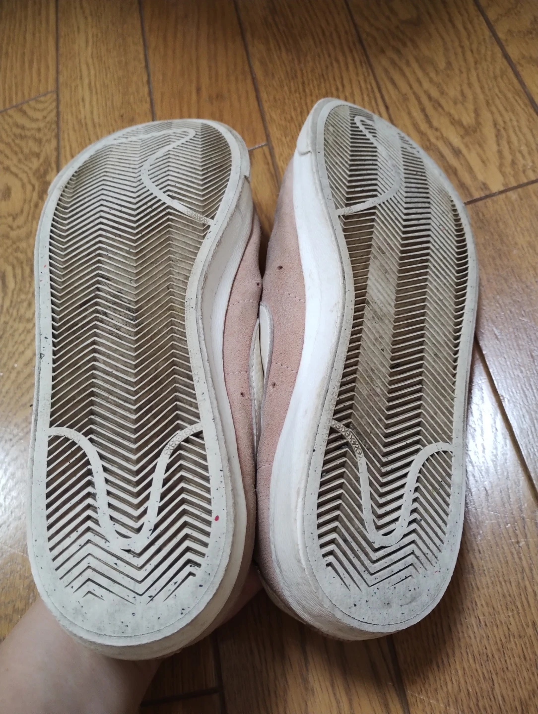 美品★ナイキ NIKE　スニーカー ピンク 25cmの写真6枚目