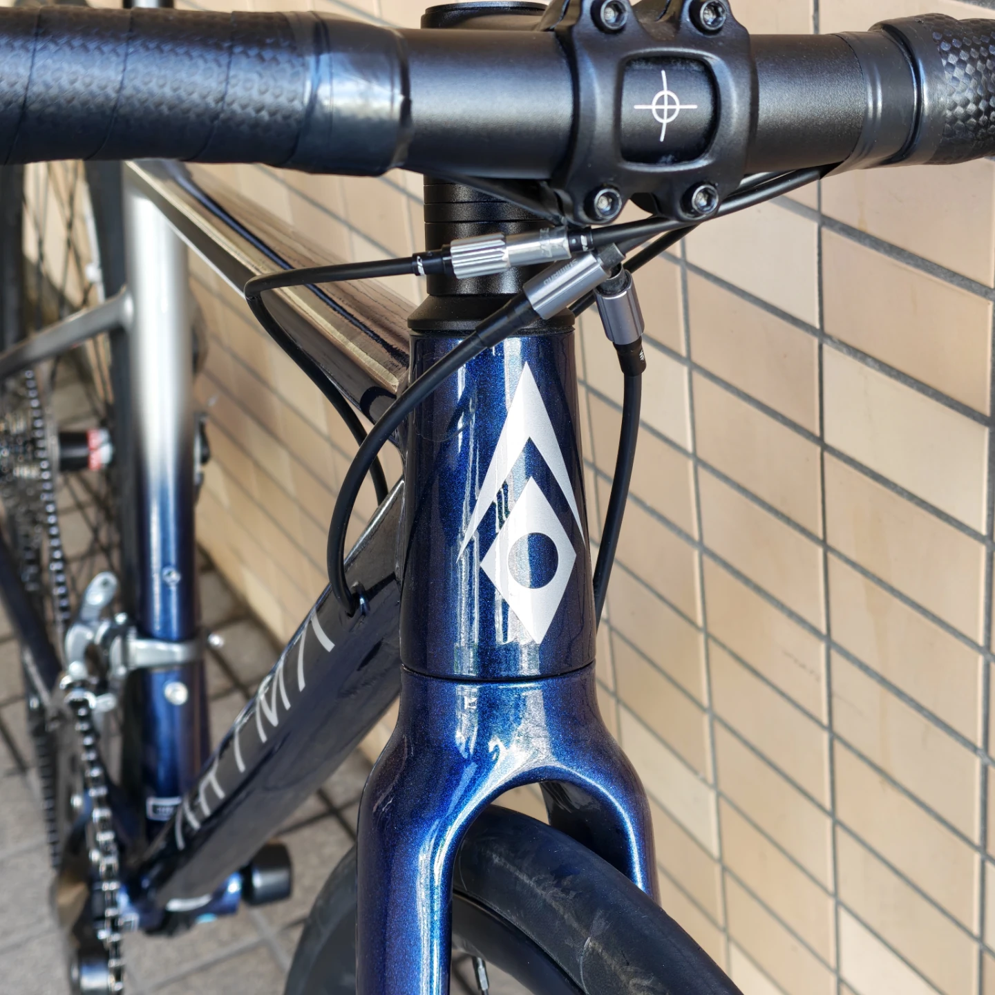 ARTMA RYLAS ロードバイク 完成車の写真6枚目
