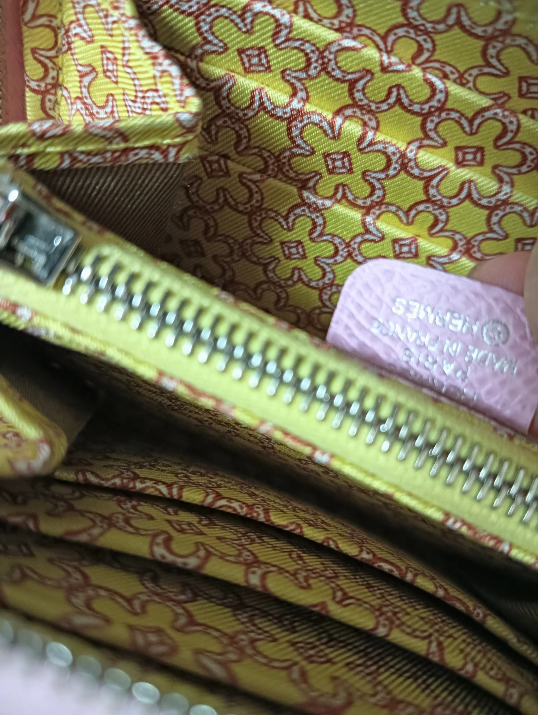 非常に美品。HERMES エルメス アザップシルクイン コンパクト お財布の写真5枚目