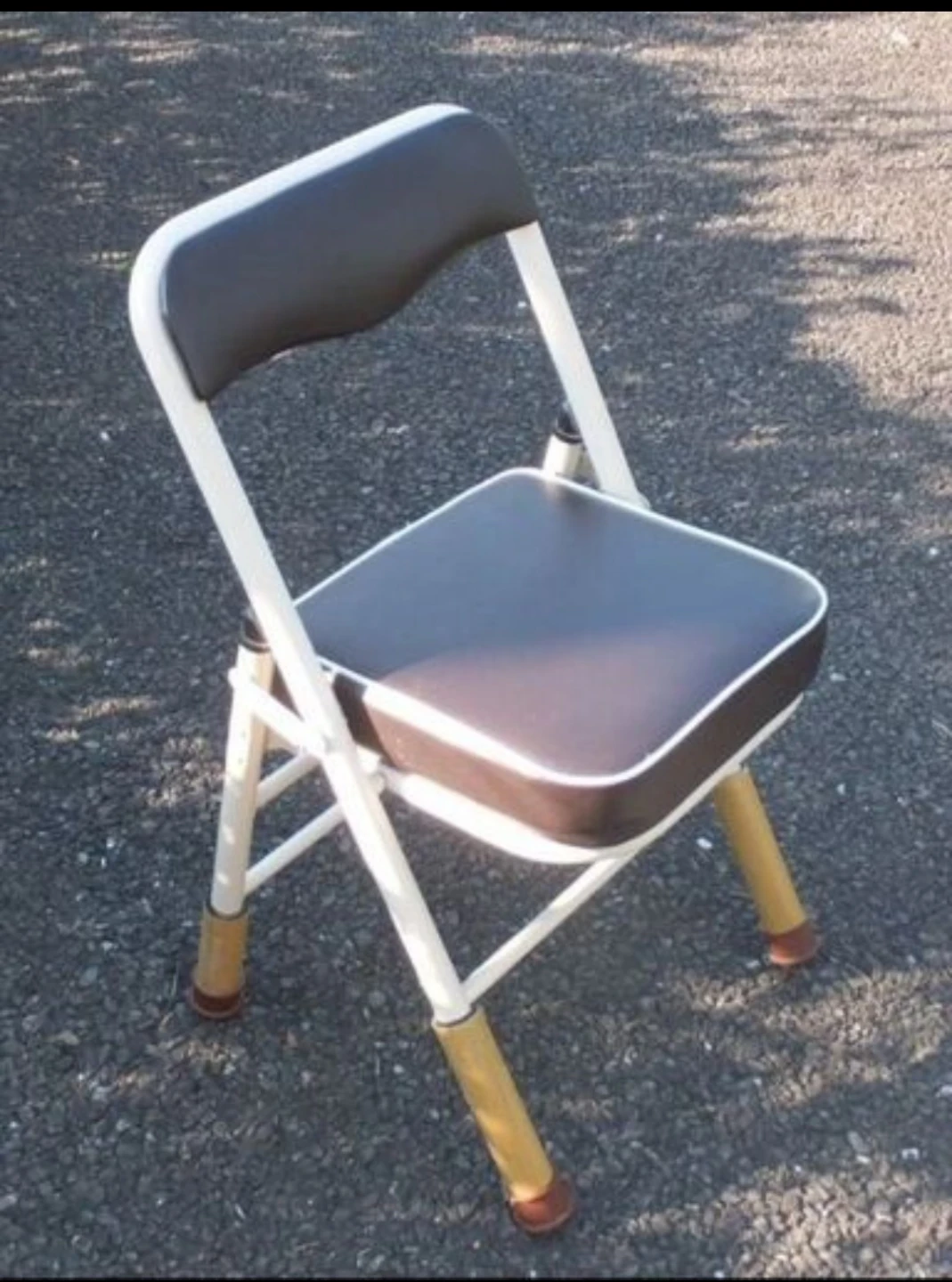 折りたたみイス　小型椅子