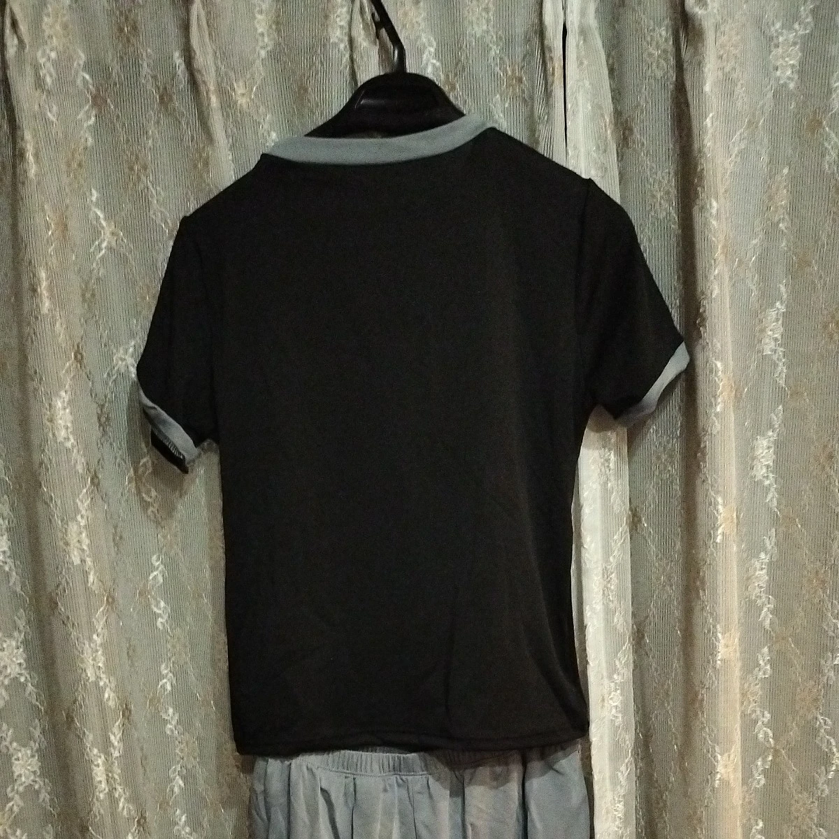 【新品タグ付き】レディース セパレート水着 パット付きTシャツ&2重仕様パンツセット ＸＬブラック グレーラインの写真4枚目