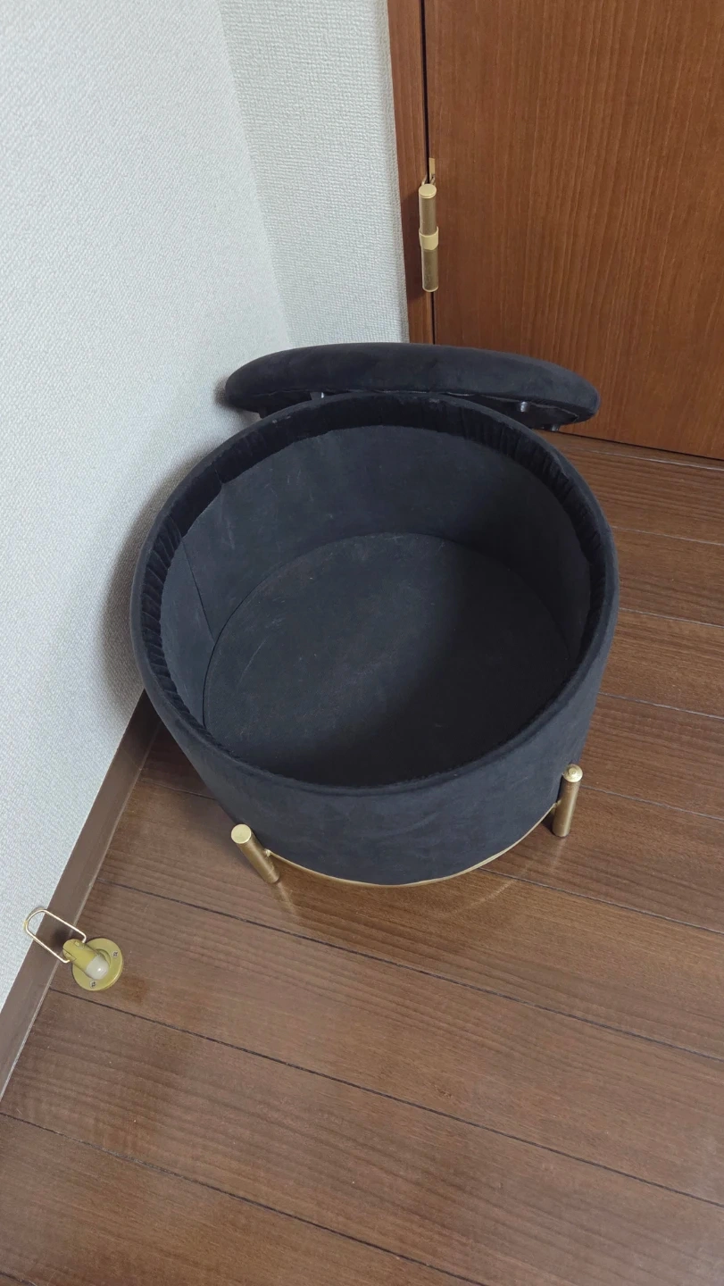 収納付きスツール ブラック ゴールド脚の写真4枚目