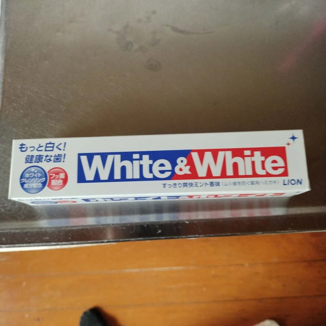 ライオン White&White 薬用ハミガキ