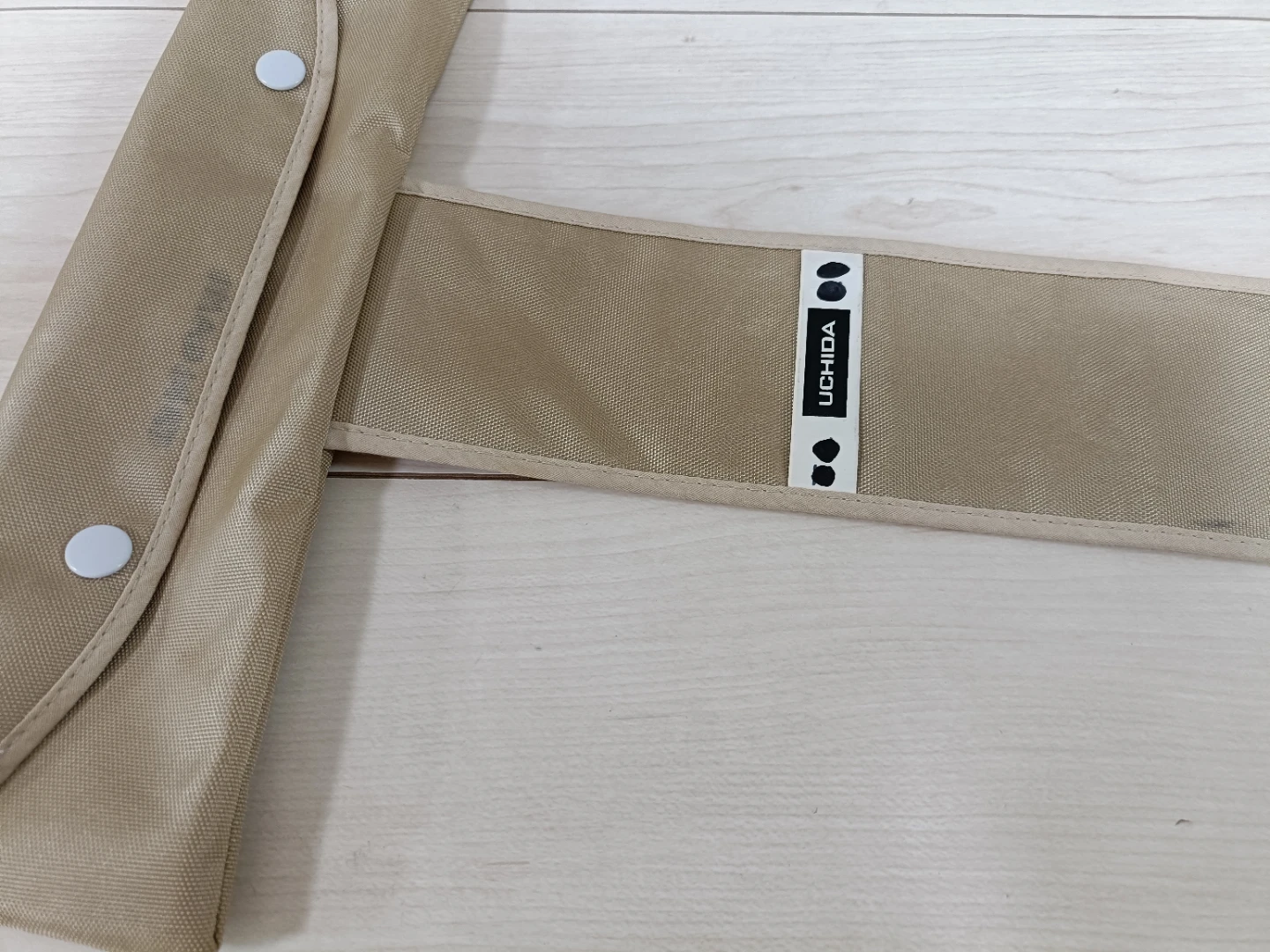 【ウチダ】T型定規 60cm 両縁透明 ケース付き(記名消してます)の写真5枚目