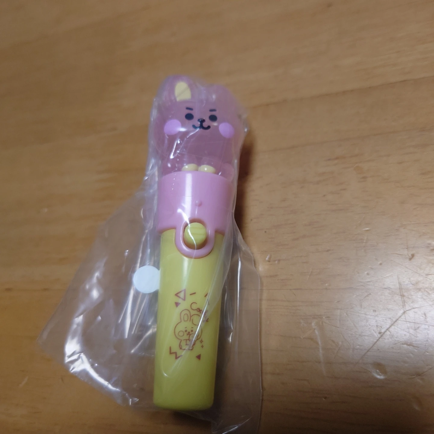 BT21ライトスティックチャーム(COOKY🐰)