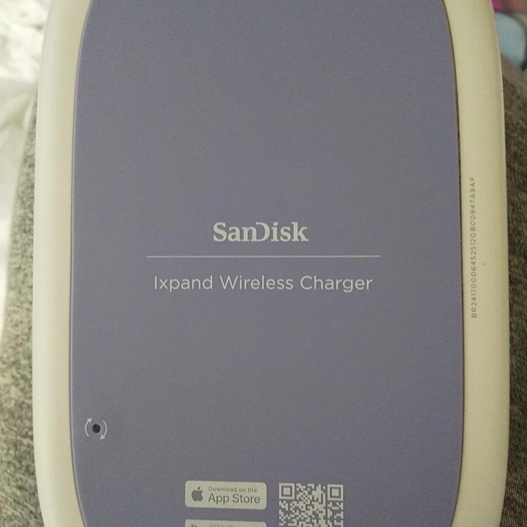 サンディスク iXpand ワイヤレスチャージャー