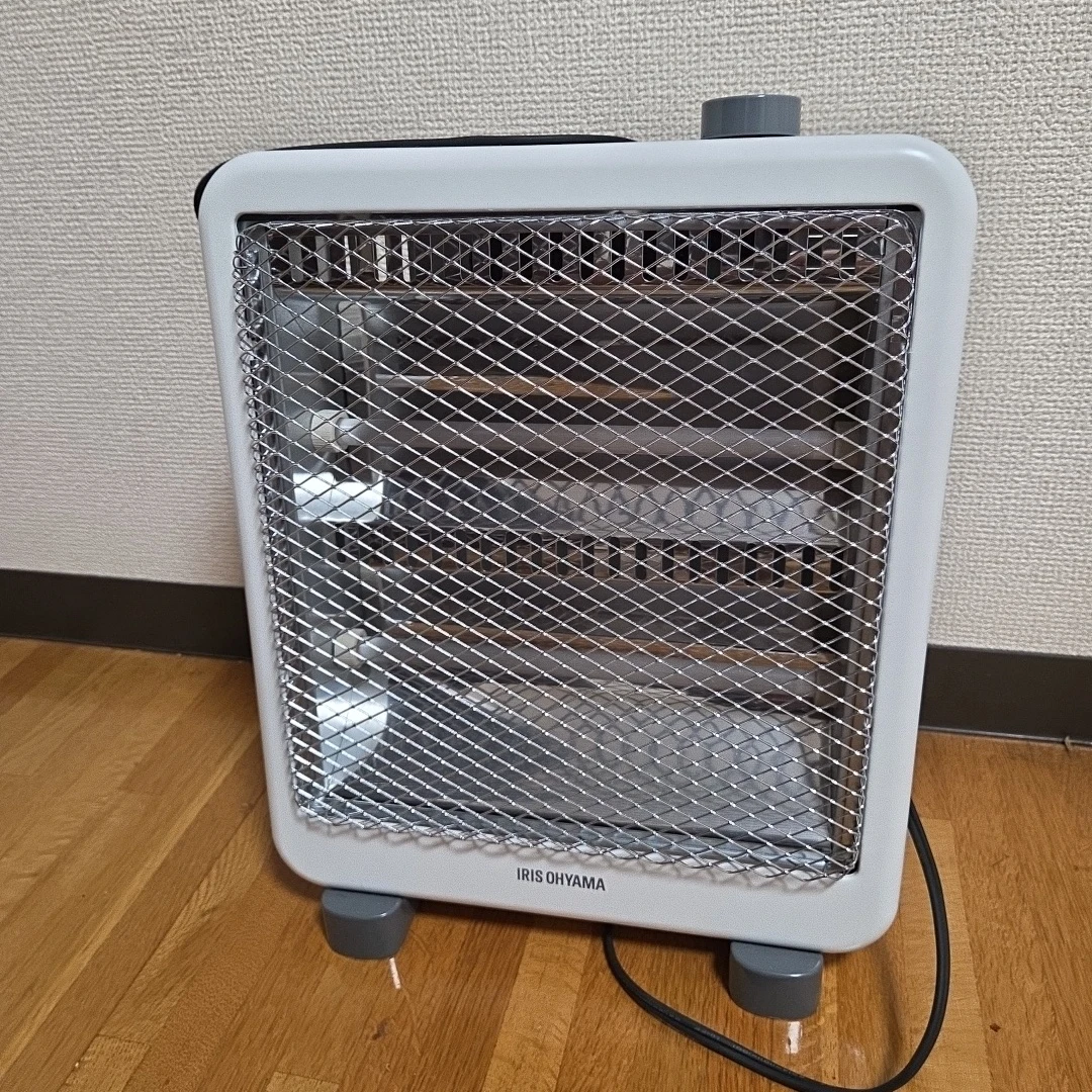 アイリスオーヤマ 電気ストーブ