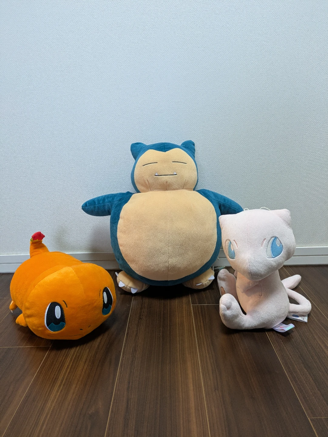 ポケモン　ぬいぐるみ　3体セット　カビゴン　ヒトカゲ　ミュウ　おもちゃ　人形