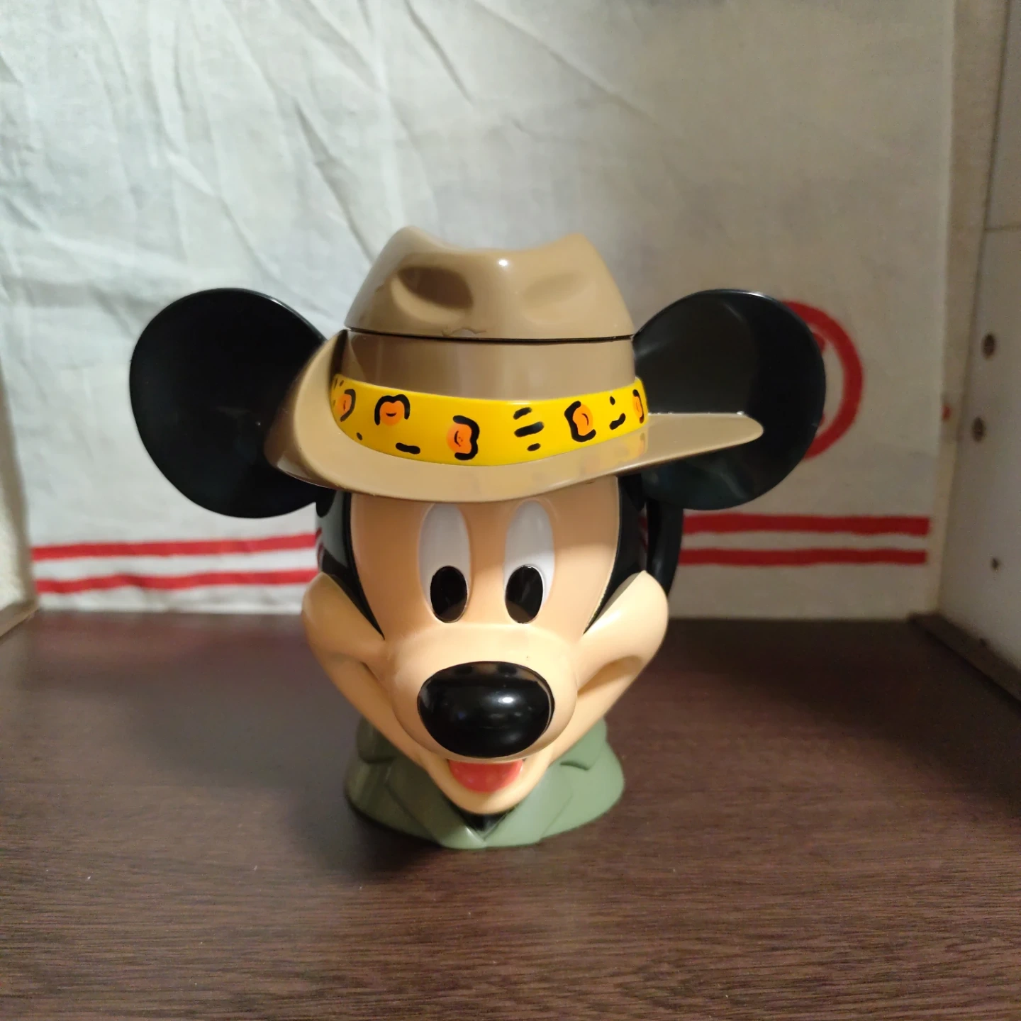 ディズニー・オン・アイス ミッキーマウス サファリ かき氷カップ(プラスチック製容器)