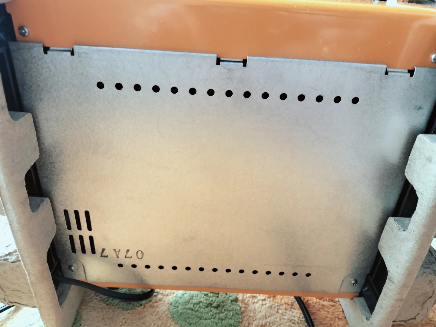 イズミ 電気コンロ IEC-105の写真3枚目