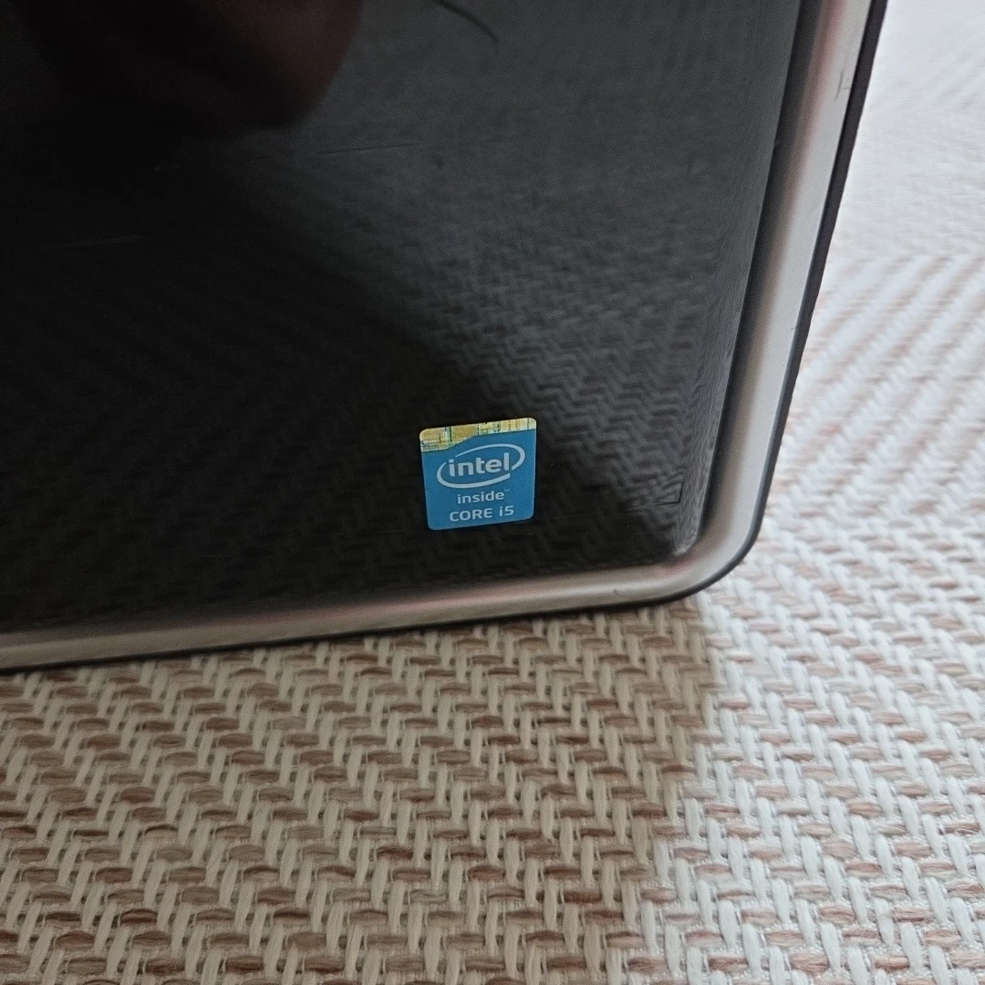 デル デスクトップPC Inspiron 3847の写真2枚目