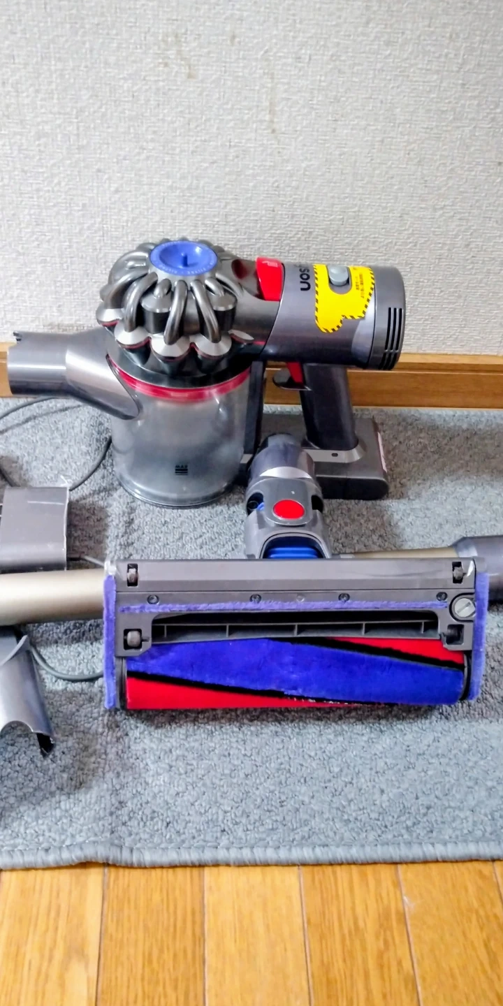 ダイソン SV11 コードレス掃除機 配達可能ですの写真2枚目