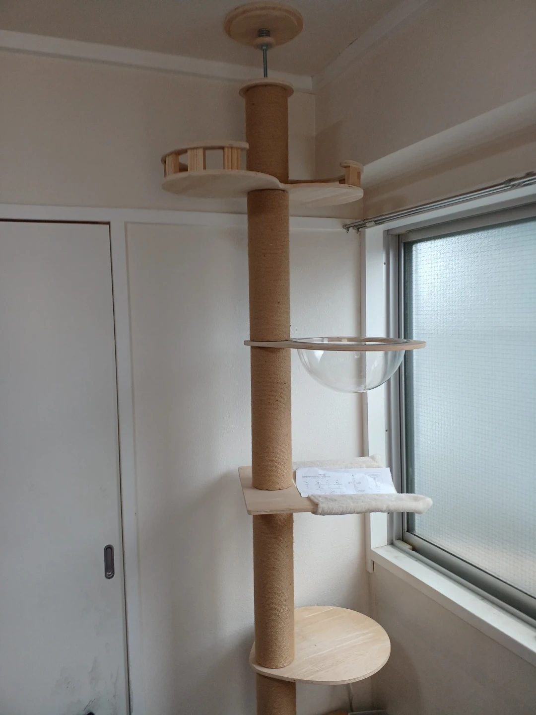 新品・未使用MD STORY 突っ張り型キャットタワー
