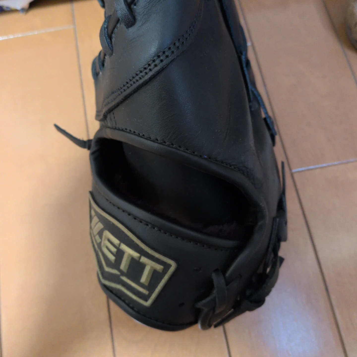 期間限定27日まで出品野球グローブと上着 セットまとめ売り