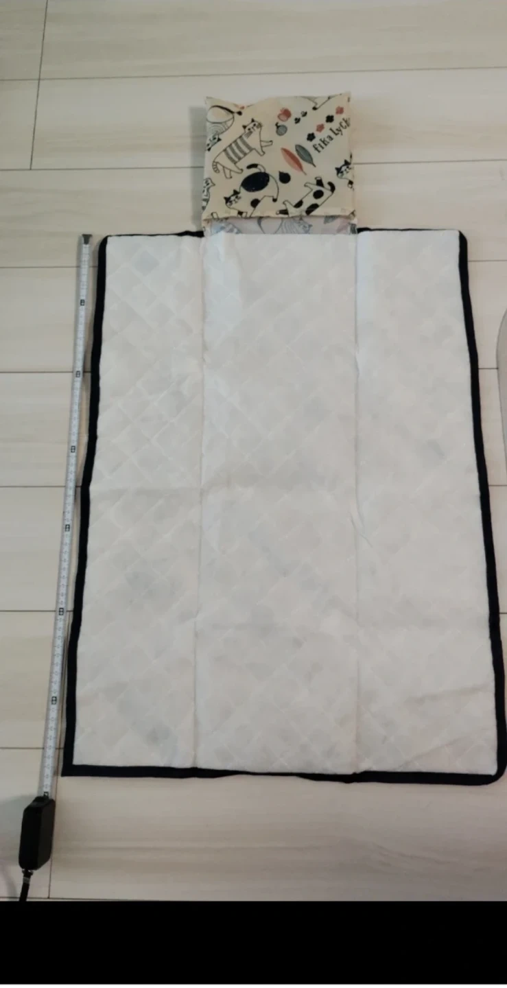 【未使用品】オムツ替シート ネコ柄