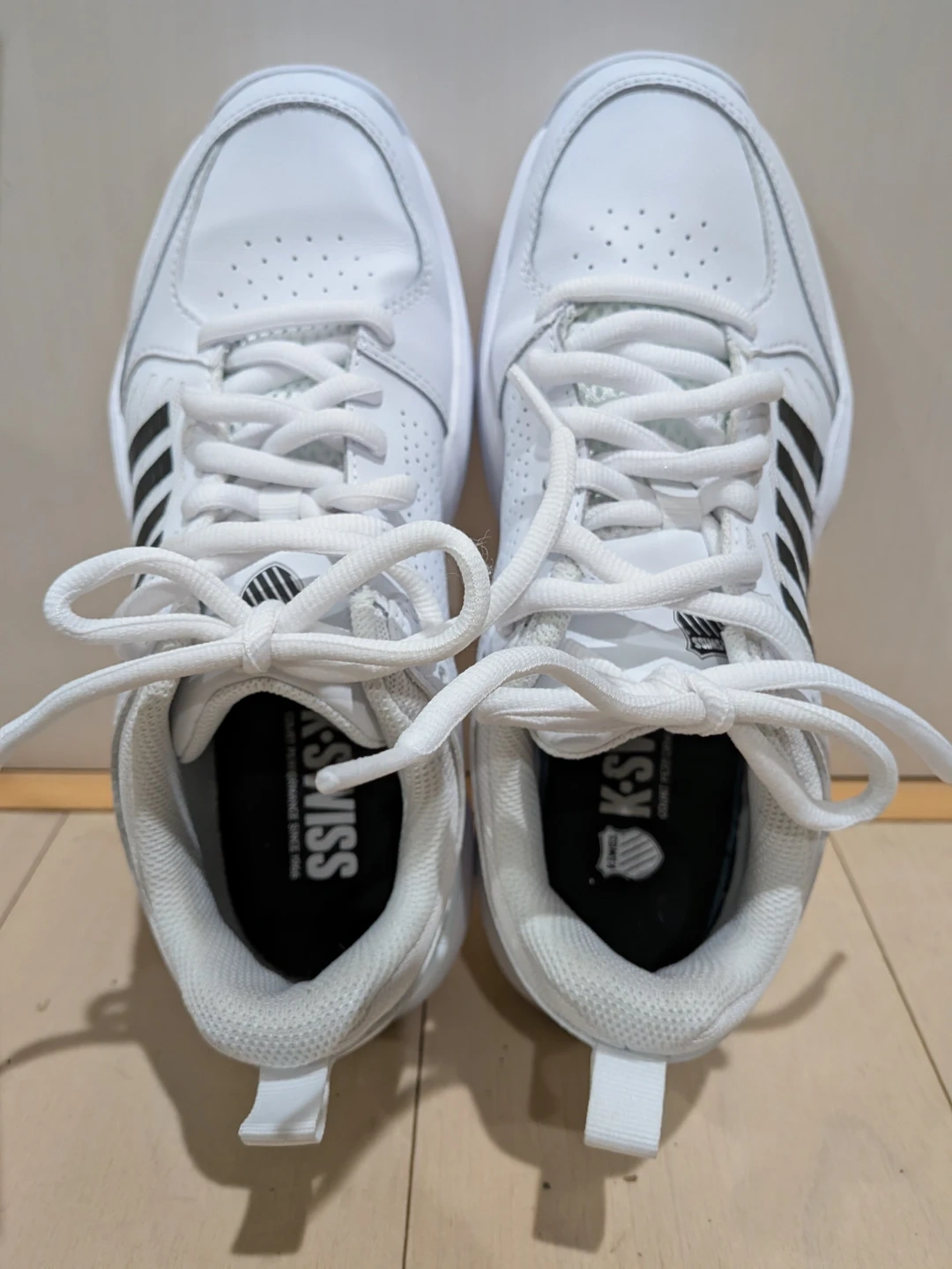 K-SWISS 24cm ホワイトの写真3枚目