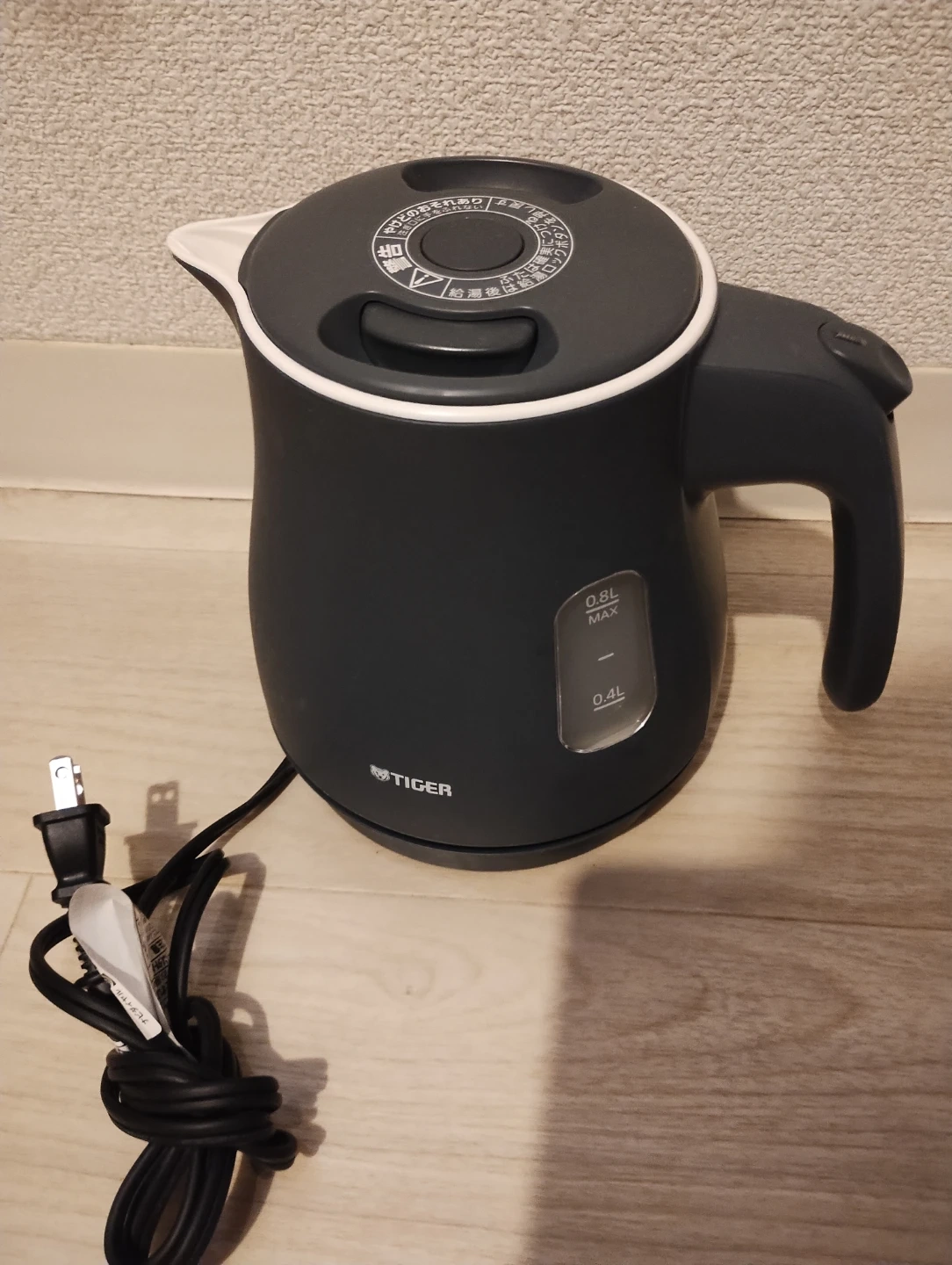 22年製 Tiger電気ケトル