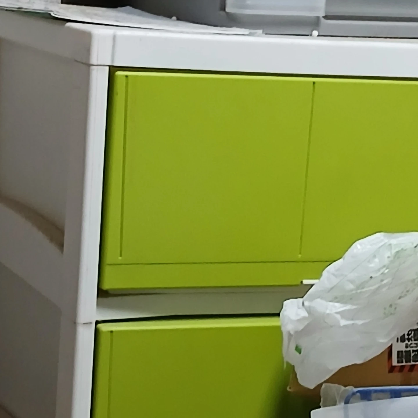 プラスチック収納ケース 引き出し式の写真3枚目