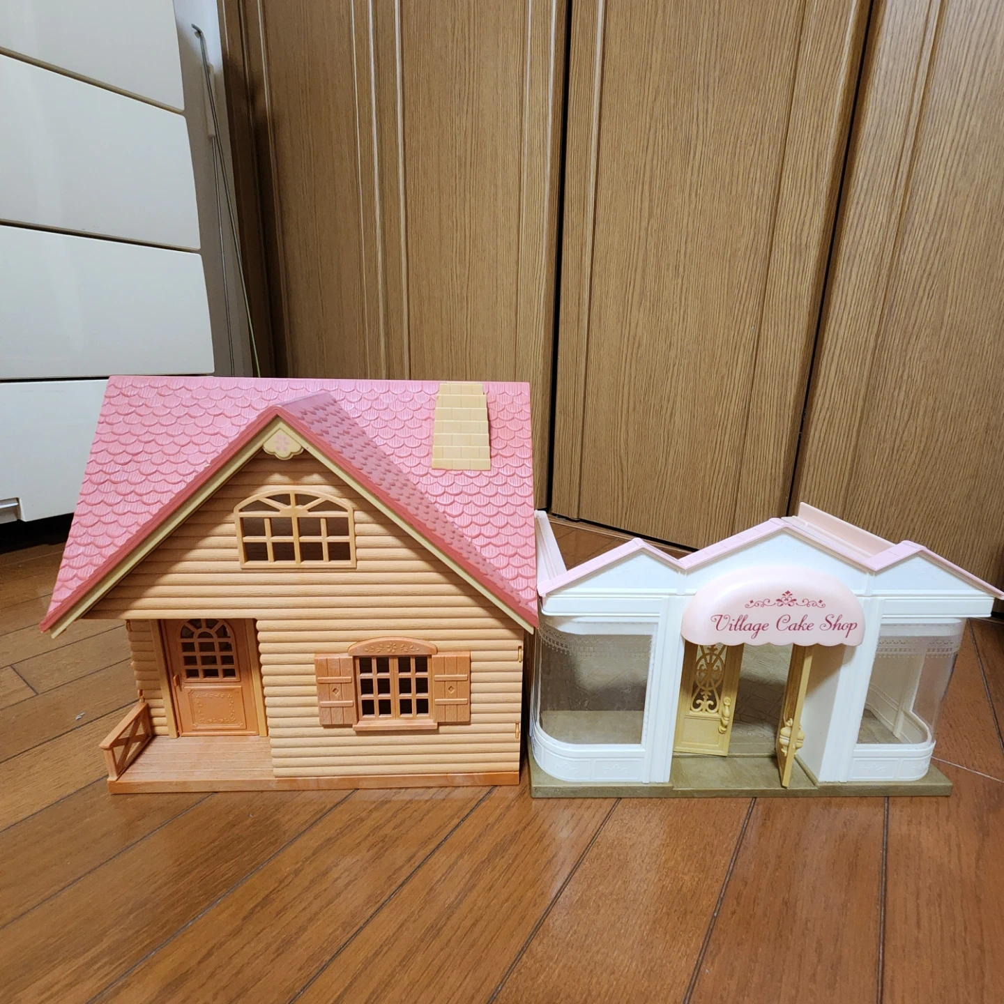 リカちゃん サーティワン アイスクリームショップ 赤い屋根のログハウス パティシエのケーキ屋さん シルバニアファミリーの写真6枚目