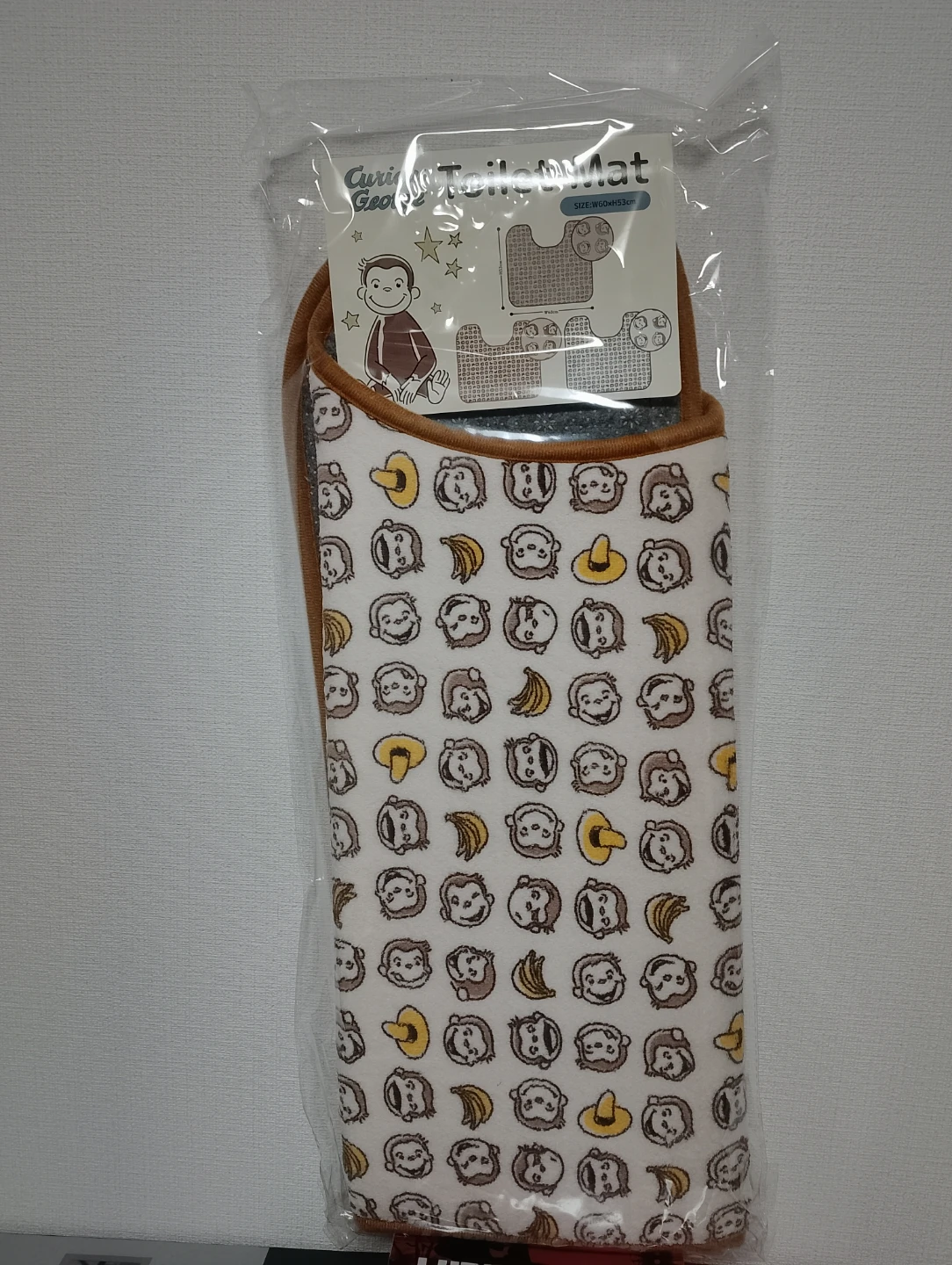 おさるのジョージ トイレマット  サイズW60×H53cm