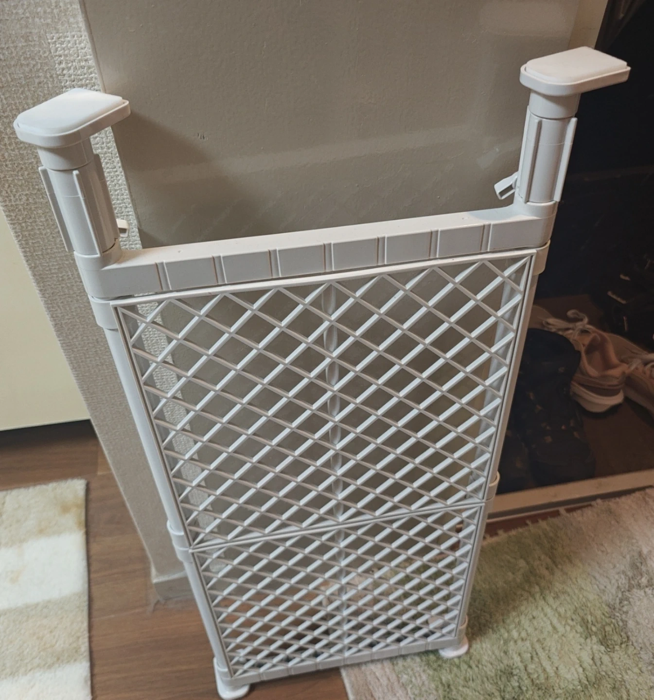 突っ張り棚 強力 ワイド メッシュ ホワイト 耐荷重50〜30kg 幅73〜112cm