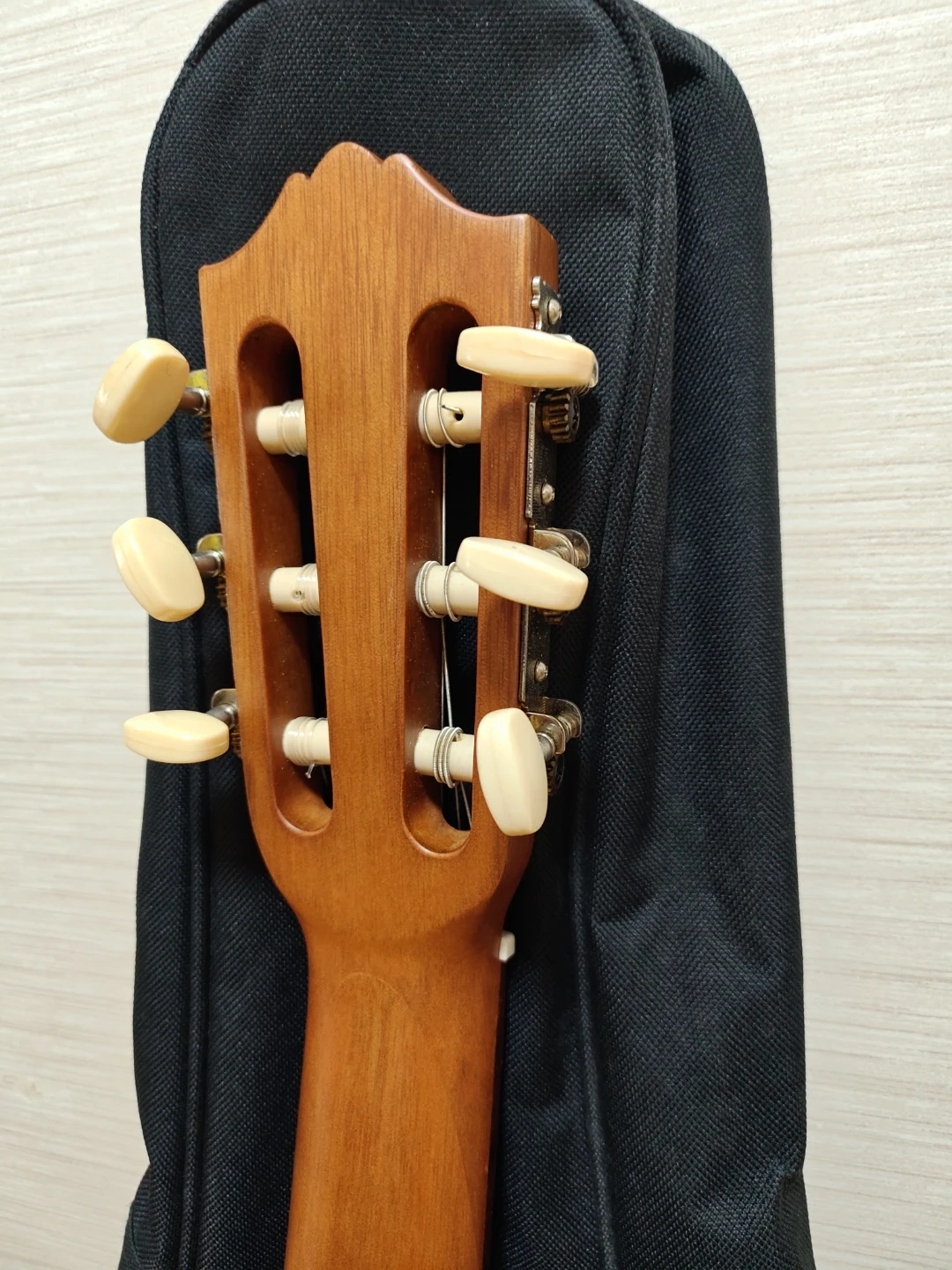 Yamaha Guitalele GL-1 専用ケース付きの写真7枚目