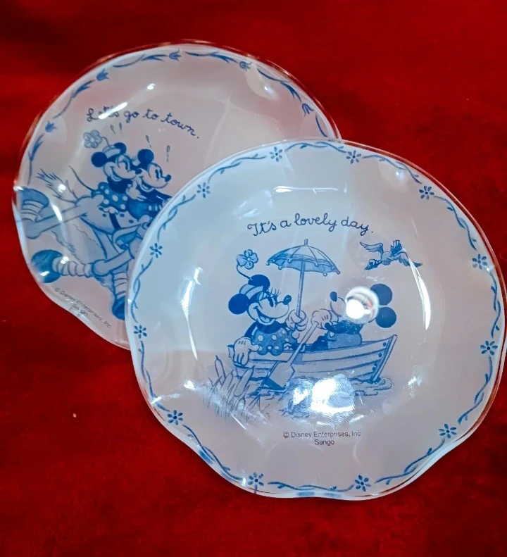 🅢🅐🅛🅔 ¥850→¥550 ☘️🪷 Disney お皿 2枚set《非売品》🪷☘️の写真3枚目