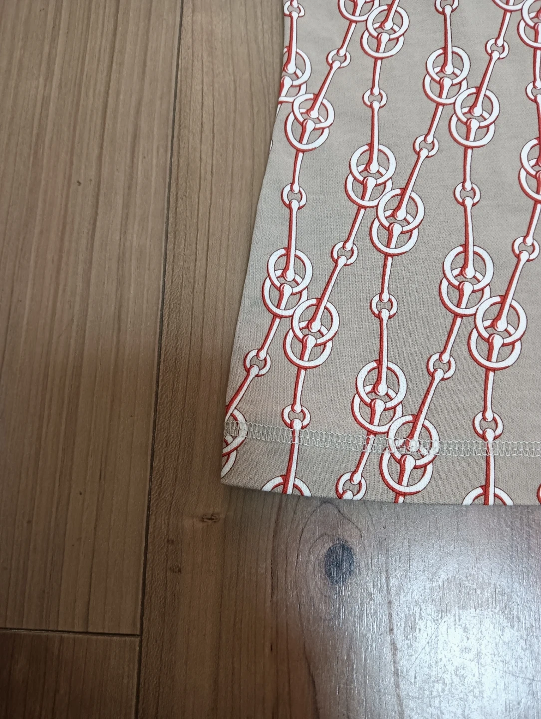 未使用品。HERMES エルメス クリケティス 総柄モチーフ Tシャツの写真8枚目
