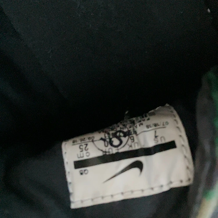 【最終値下げ！5月末掲示終了！】Nike カモフラージュ シューズの写真7枚目