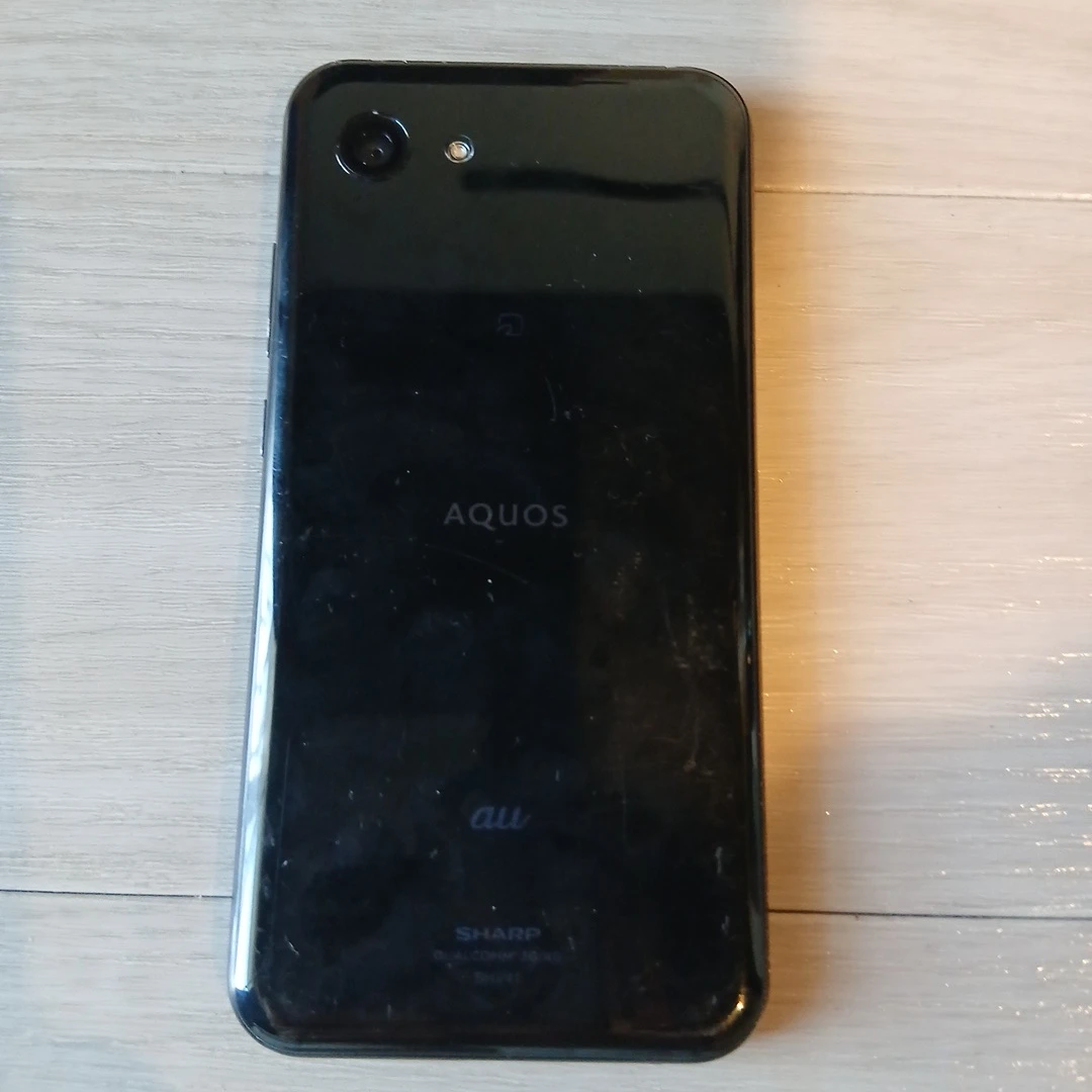 ジャンク　シャープ AQUOS ブラックの写真2枚目