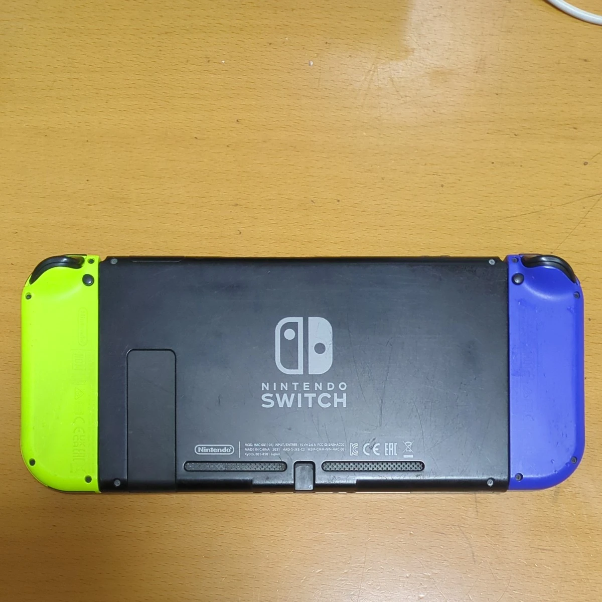 Nintendo Switch 本体 ネオンブルー ネオンイエロー ジョイコン　準ジャンク品　B品の写真3枚目
