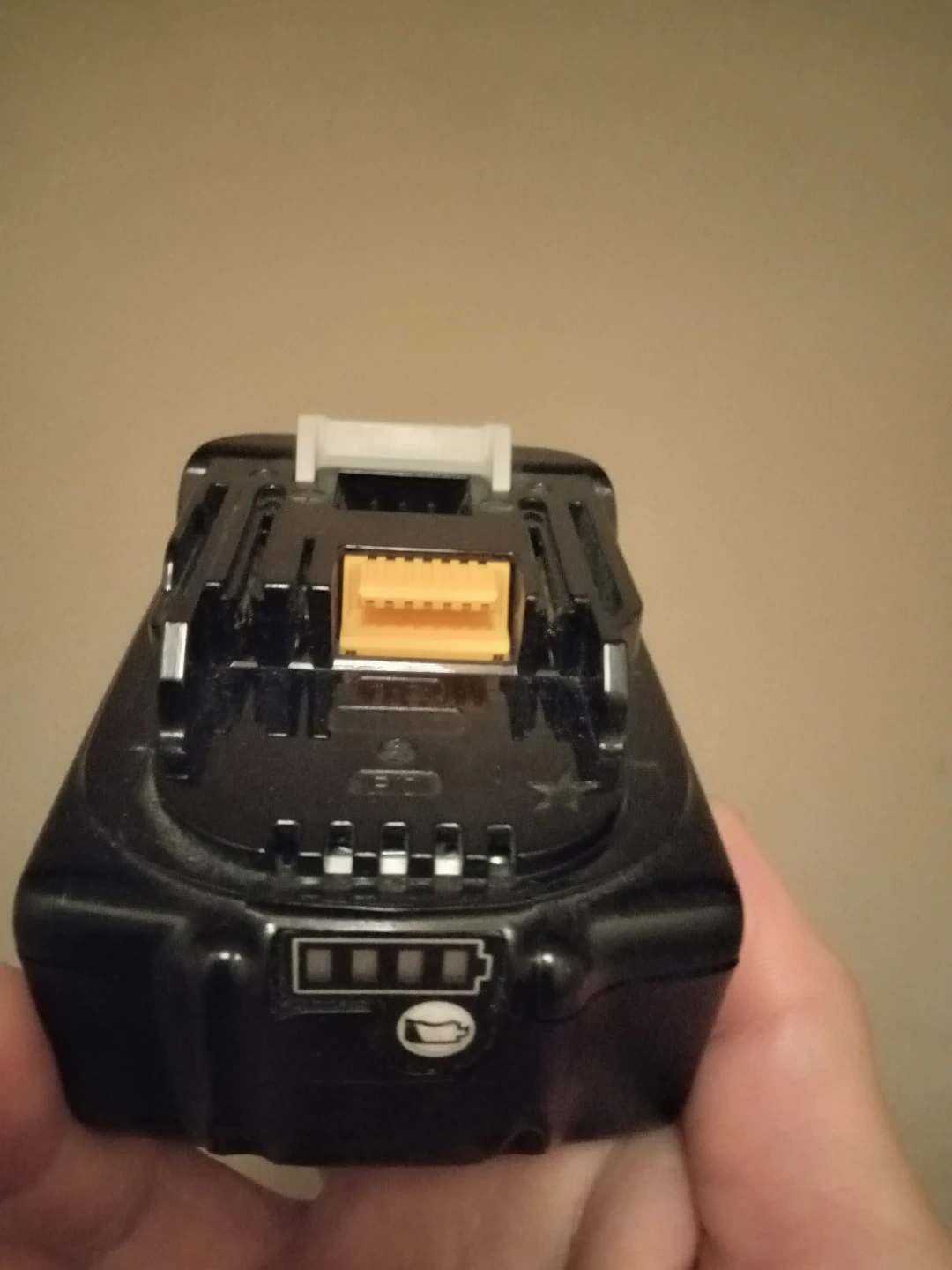マキタ 充電式マルノコ HS631Dの写真7枚目