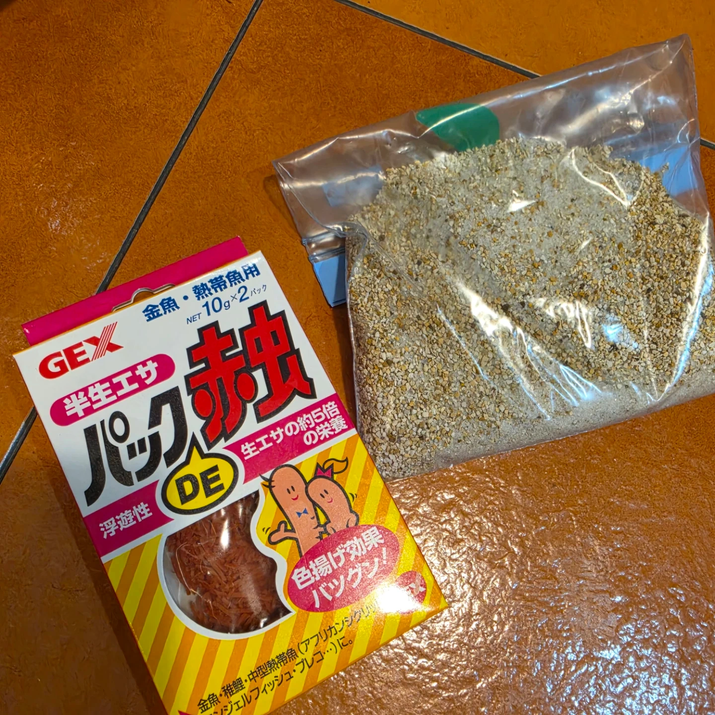 ジェックス 半生エサ パックDE赤虫10g