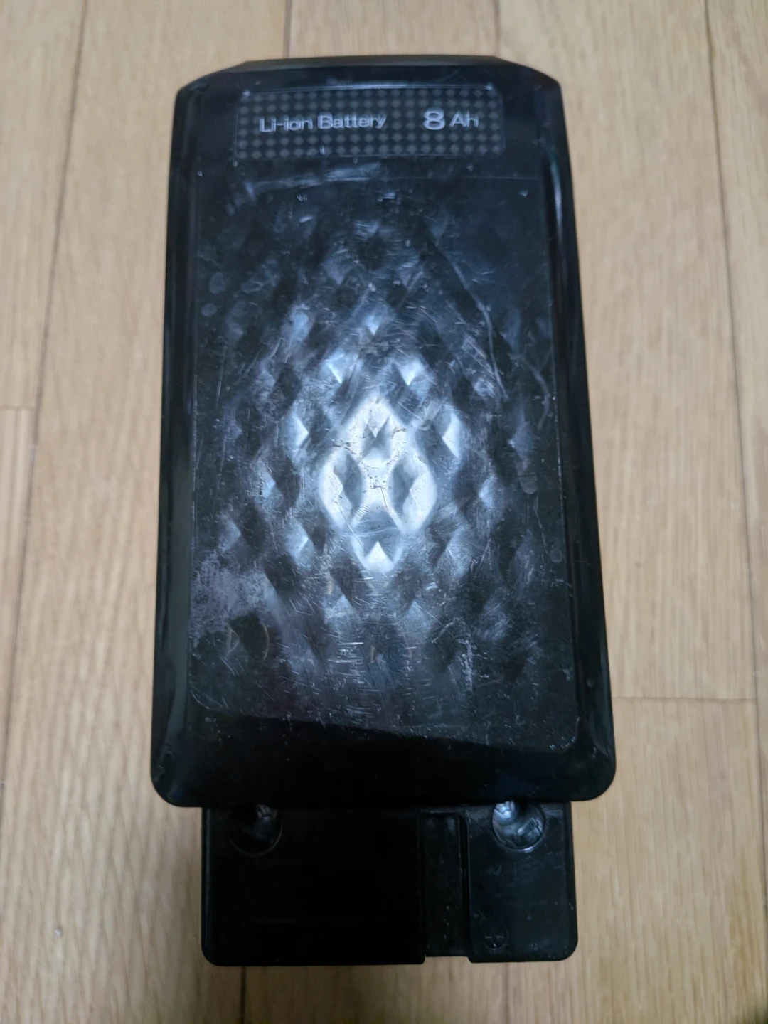使用少なめ 電動アシスト自転車バッテリー 8Ah NKY576B02A 充電器付きの写真3枚目