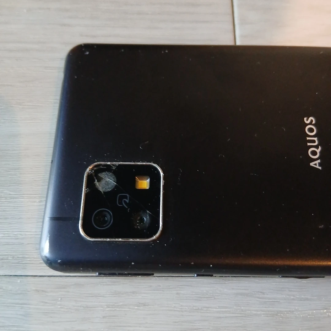ジャンク シャープ アクオス SHG03 ブラックの写真3枚目