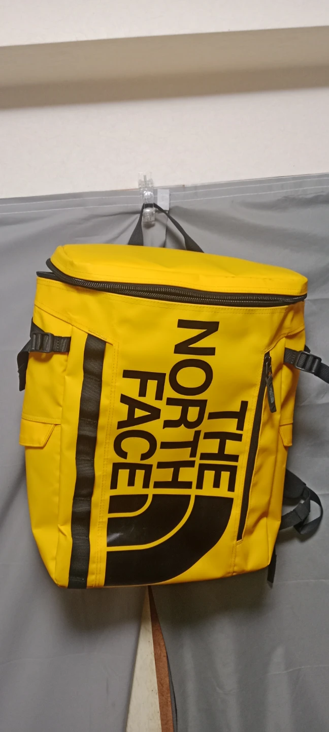 ザノースフェイス リュック 黄色