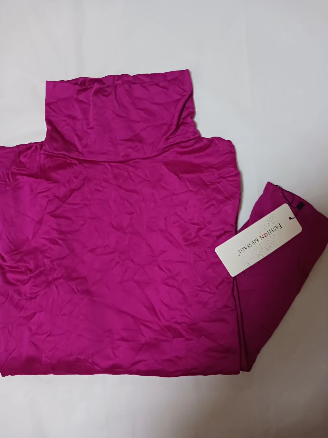 新品✨😍✨ファッションメッセージ タートルネック．ロ－ズ ピンク．M.L. LL.Side