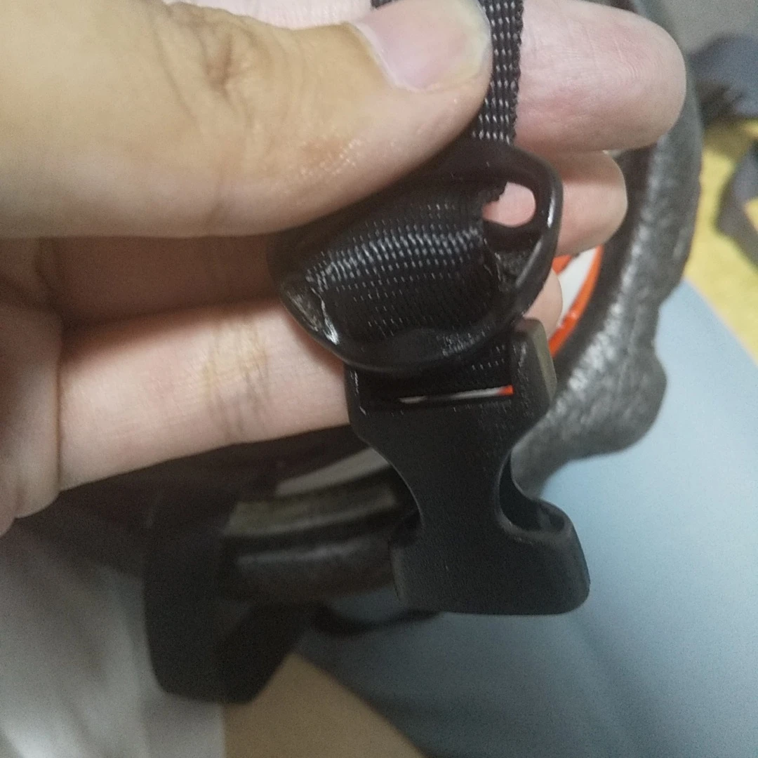 サイクリング用ヘルメットの写真2枚目