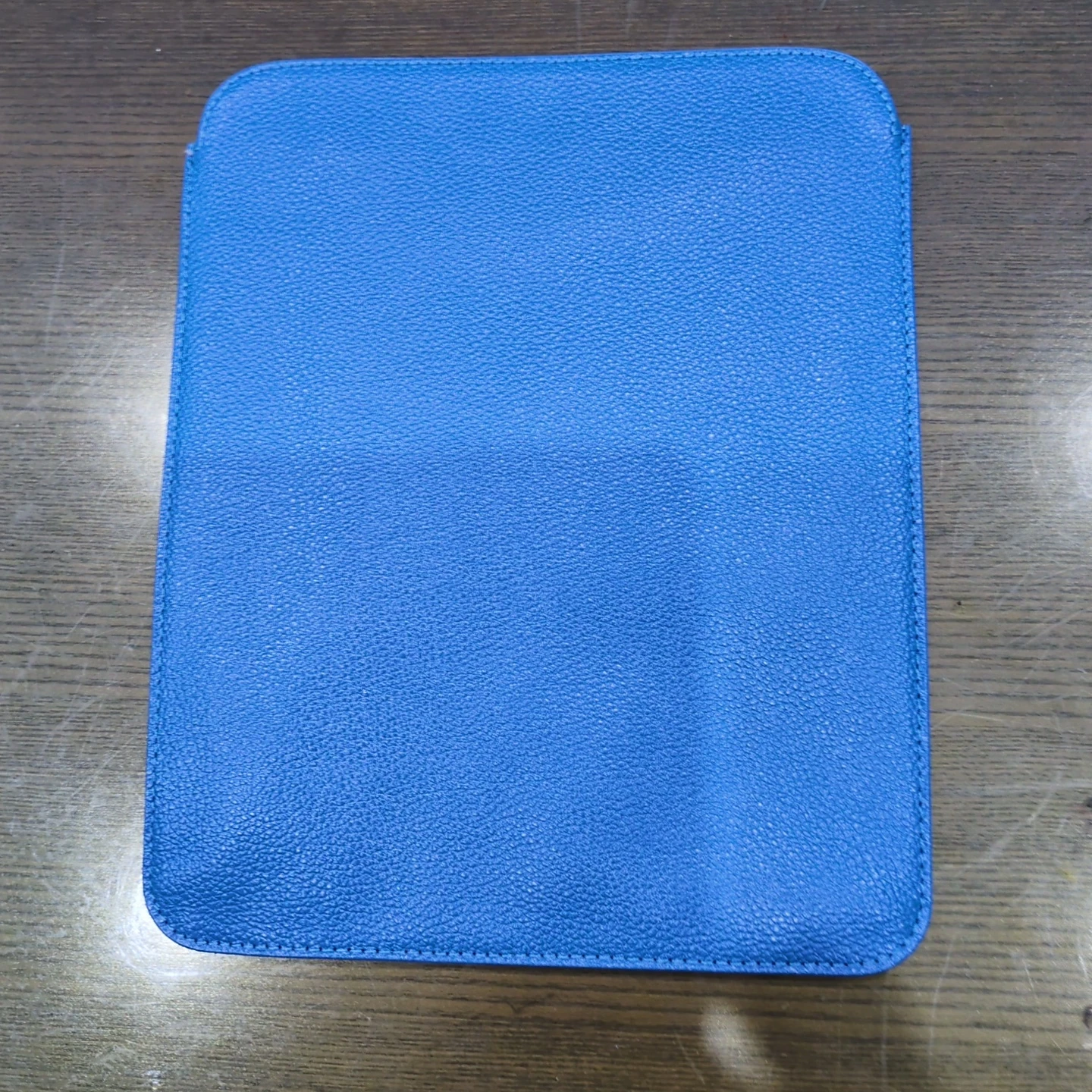 ソフトバンク レザーケース iPad2対応の写真2枚目