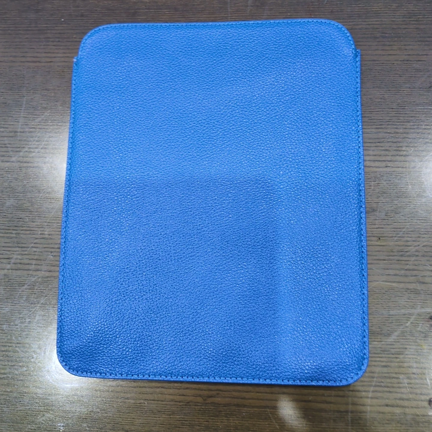 ソフトバンク レザーケース iPad2対応の写真2枚目