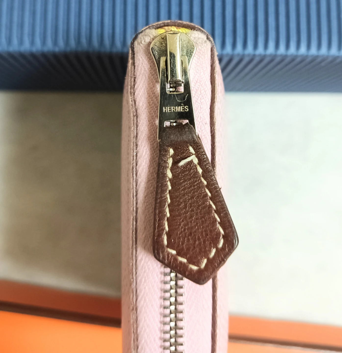 非常に美品。HERMES エルメス アザップシルクイン コンパクト お財布の写真7枚目