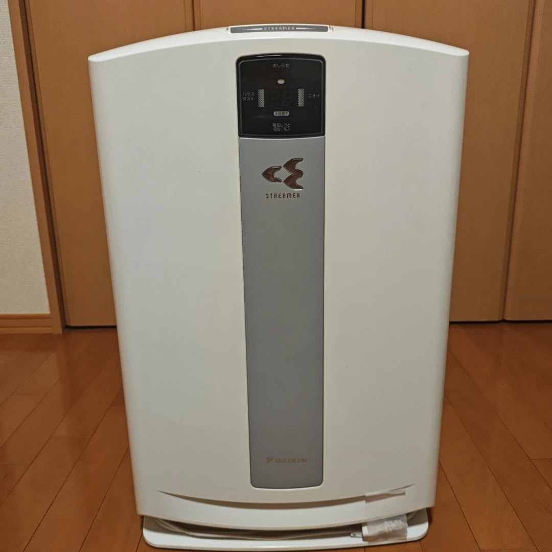 ダイキン　空気清浄機　2015年製　ACK70P-W