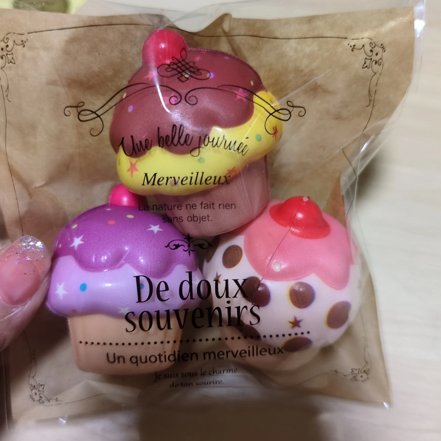 カップケーキ スクイーズ 3個セット