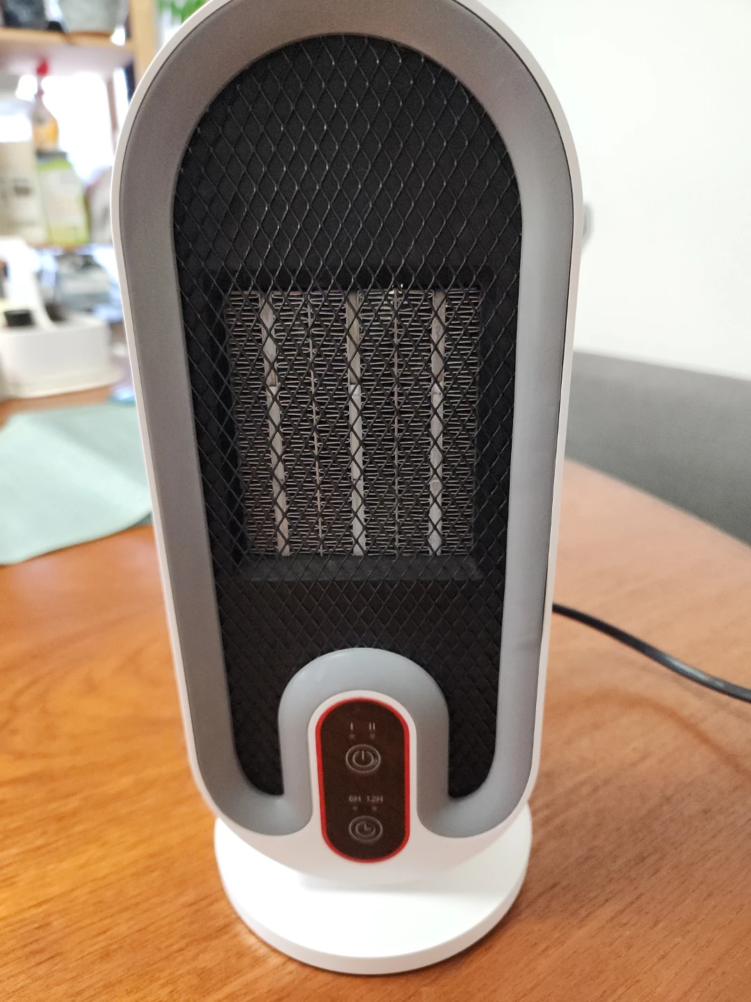 セラミックファンヒーター 小型 650W/800W【無料・取りに来られる方】の写真3枚目