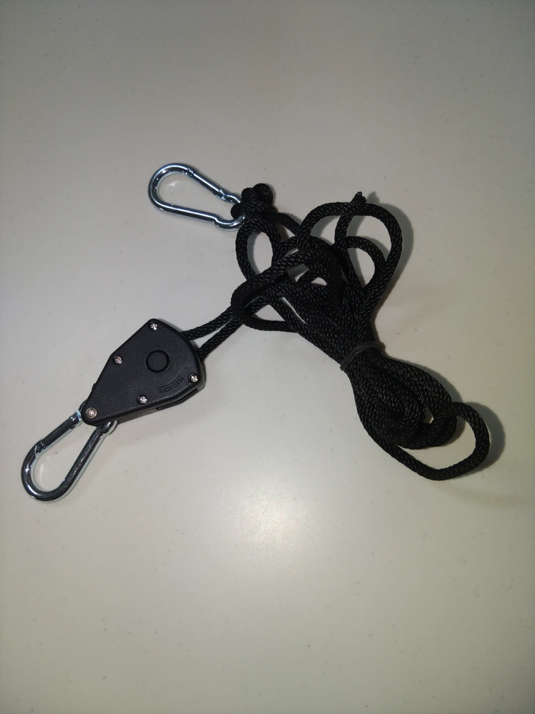 ロープラチェット 吊り下げ固定具