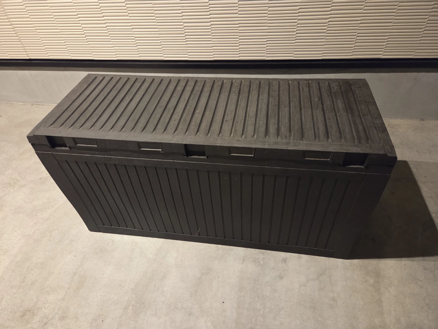 ケーター コンフィデッキボックス 270L　軽量の写真3枚目