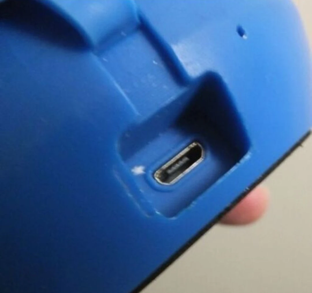 Bluetoothスピーカー 小型携行の写真3枚目