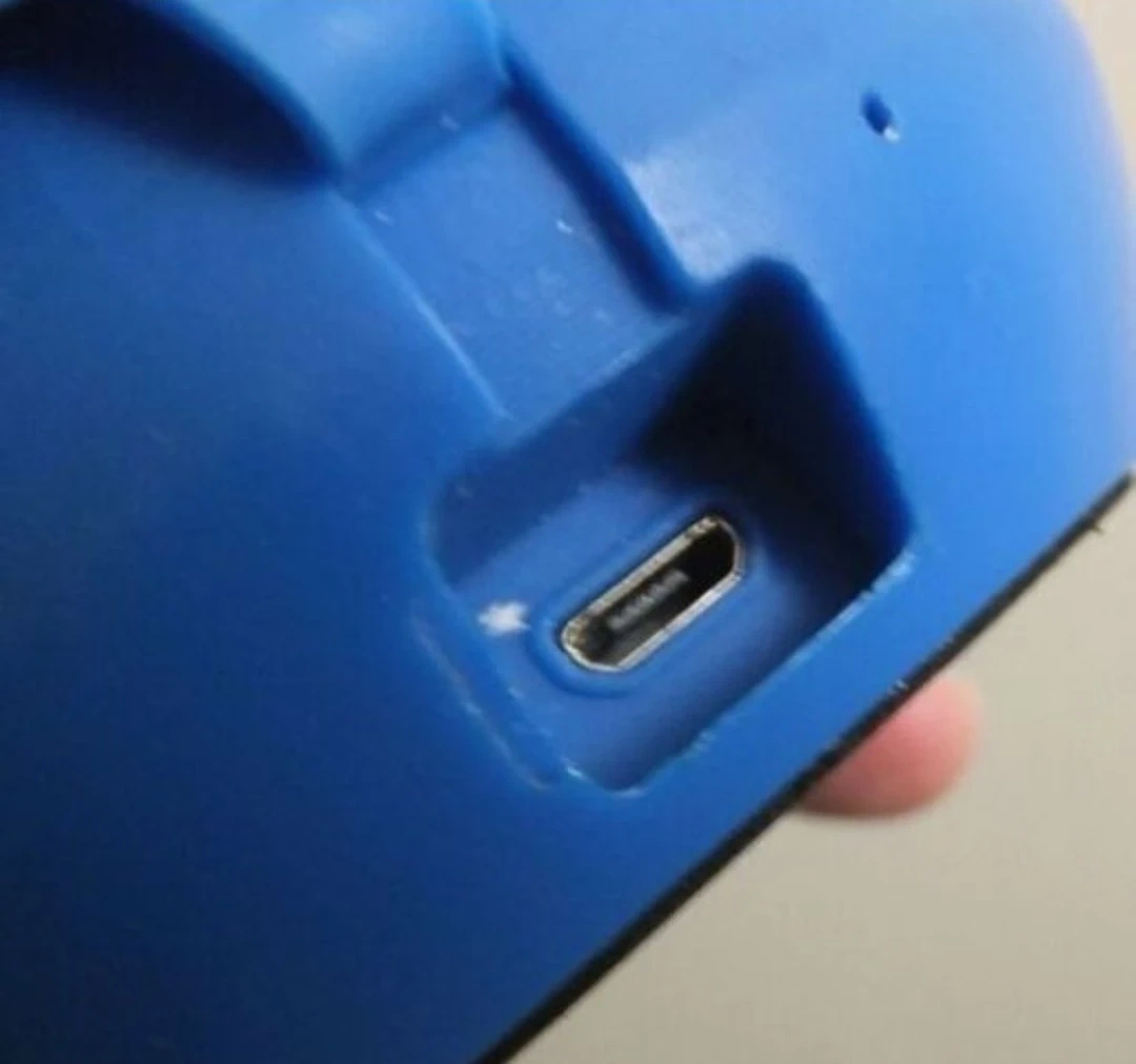 Bluetoothスピーカー 小型携行の写真3枚目